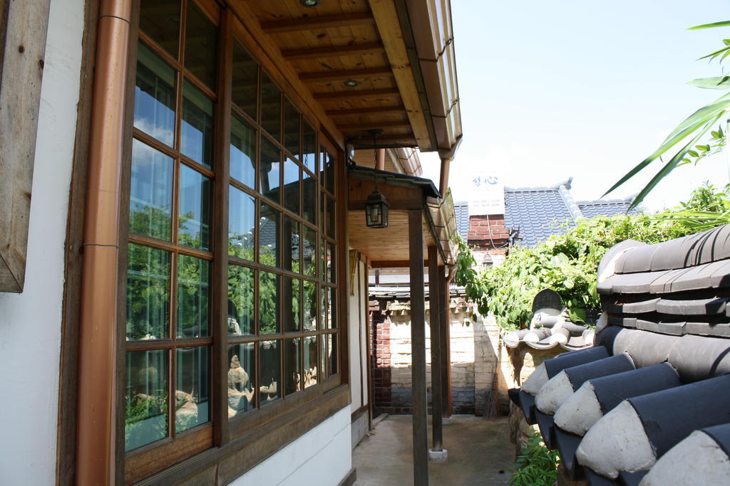 Dukmanjae Hotel Jeonju Eksteriør billede