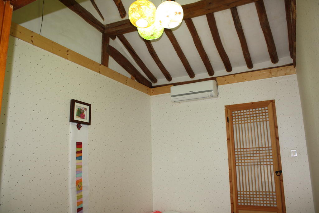 Dukmanjae Hotel Jeonju Eksteriør billede