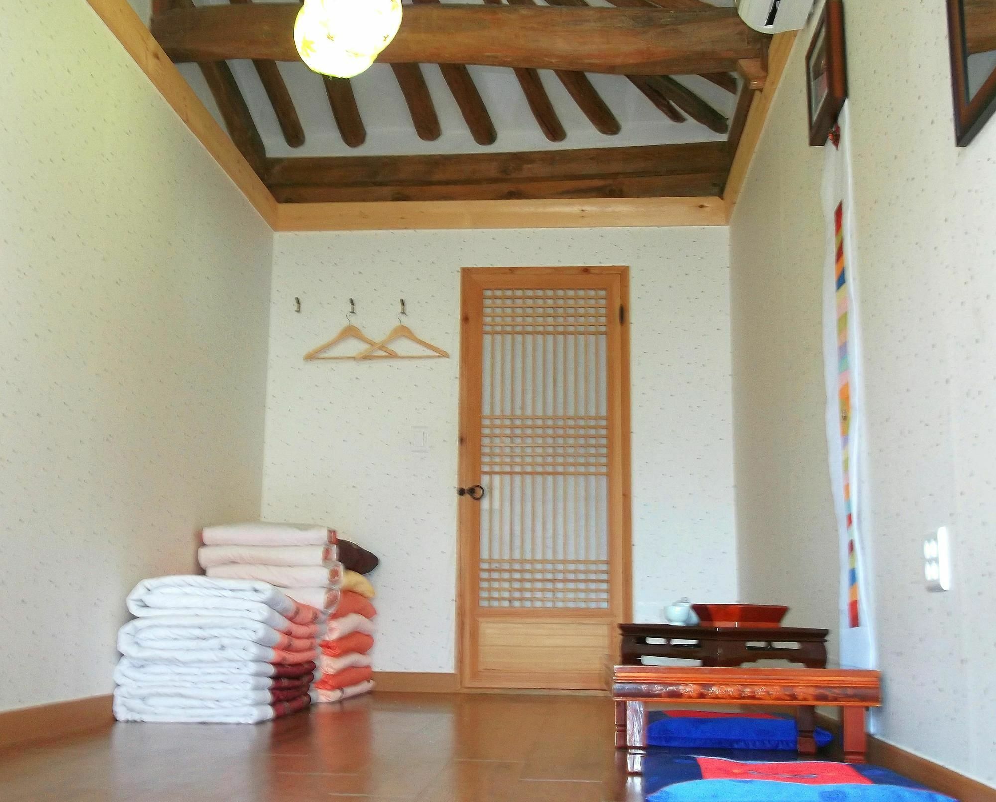 Dukmanjae Hotel Jeonju Eksteriør billede